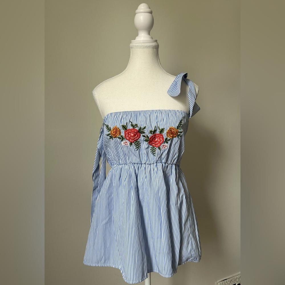 MIAOMIAO Striped Floral Embroidered Babydoll Summer Tie Strap Tank Top Size S